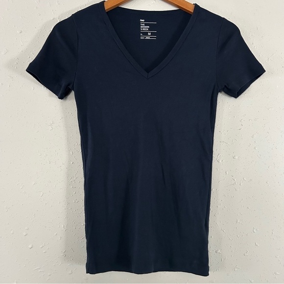 🦋 Gap The Modern V-Neck Short Sleeve T-Shirt Casual  Medium Navy Blue - Picture 1 of 6